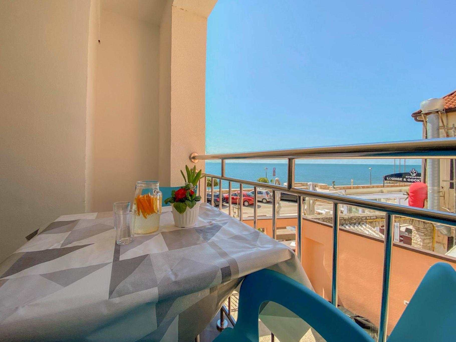 Libera One Appartement Novigrad Istria Buitenkant foto